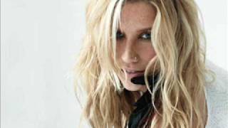ke$ha - aliens invading + lyrics