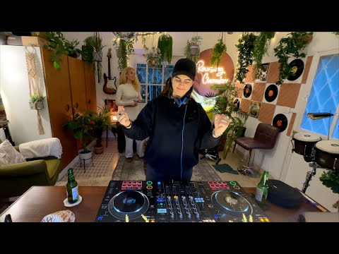 Off Kourse | Afro / Melodic House Mix by @rousingchamber