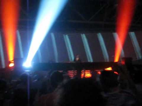 Energy 2011 - Simon Patterson playing DJ Governor - Pale Memories [HQ Audio]