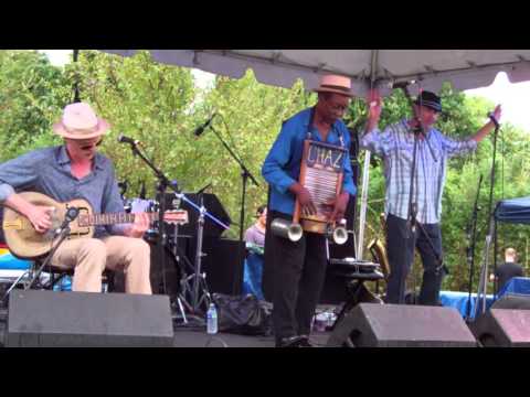 washboard chaz trio 3