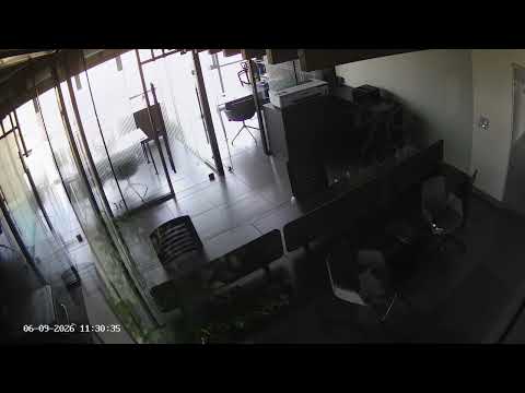 Cámaras seguridad oficina Juriquilla JARVIZ