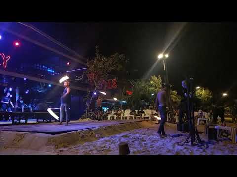 Fire show. Slinky. Phi phi dong