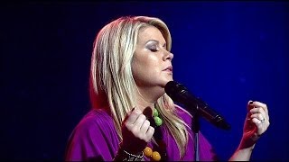 Natalie Grant sings &#39;When I Leave the Room&#39;