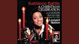 Traditional: Three English Carols: I Saw Three Ships / The First Nowell / The Holly And The Ivy