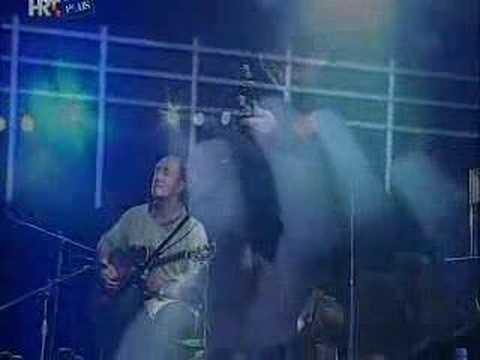 Vlatko Stefanovski & M.Tadić, Uci Me Majko Karaj Me