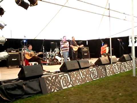 Alltud - Mantell Siani/Pant Corlan yr Wyn/Cainc Ieuan y Telynor Dall