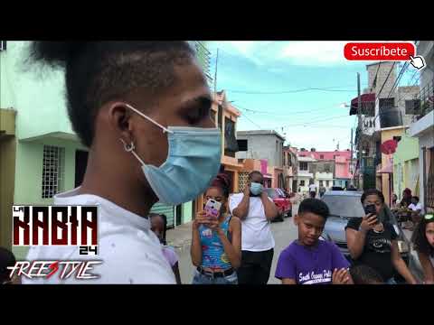 🤣 MASCARILLA CON BAJO 🤣 La Rabia 24 vs Mr Muaks - Batalla de Freestyle