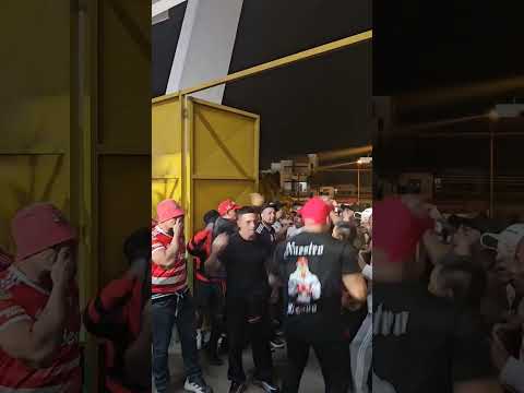 "LLEGAN LBDT | RIVER vs Blooming" Barra: Los Borrachos del Tablón &bull; Club: River Plate &bull; País: Argentina