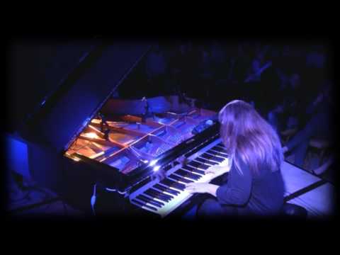 Rhonda Mackert performing Night Song at the Whisperings All Star Concert 2017
