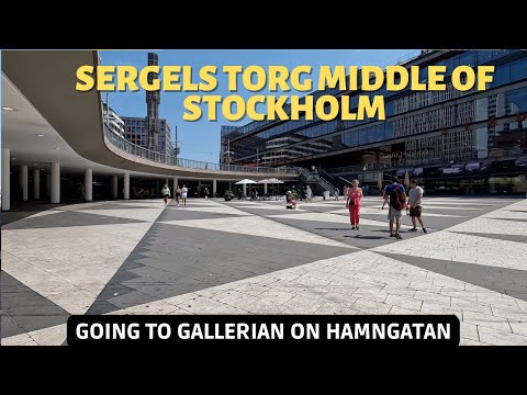 Sergels Torg Stockholm City 30 degrees and Many tourists. Going to Gallerian on Hamngatan