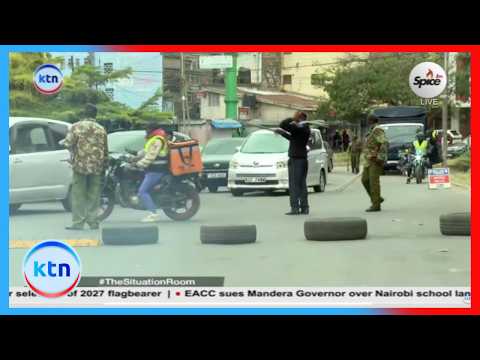 Police erect road blocks in Nairobi West roundabout off Lang'ata road ahead of Saba Saba protests