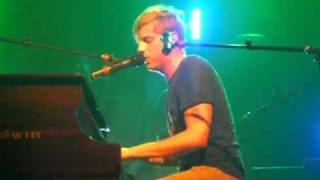 Something Corporate--Me and the Moon (Live at the Reunion Tour 2010)