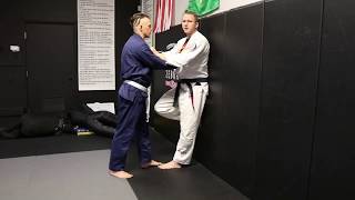 Helio Gracie Self Defense #7 Wall Pin Defense