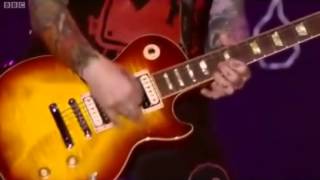 Download lagu Guns N'Roses - (2008) This I Love (Live 2010) (Sous Titres Fr) mp3