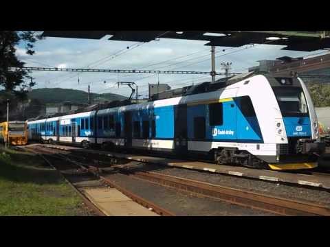 Odjezd zvláštního povodňového vlaku (ČD 440.004) - Ústí nad Labem-Střekov, 5. 6. 2013