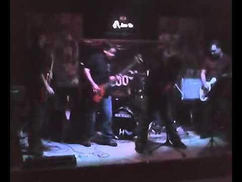 AlcooRoll - Jocker & the Thief (Santo Réu 06-08-11).MP4