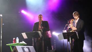 Honeysuckle Rose - Susie Arioli