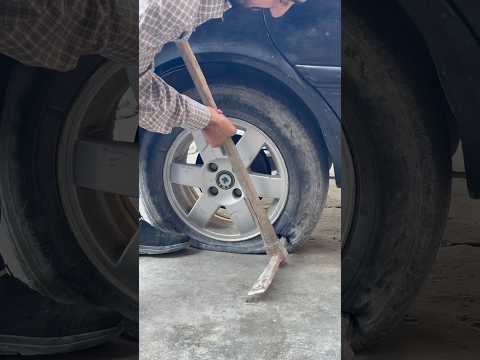فجرت دولاب السيارة وكانت الصدمة🧨😱#shorts