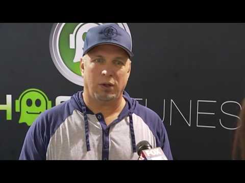 Interview with Garth Brooks | 7/22/16