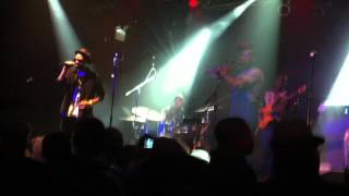 Robert Glasper Experiment (LIVE) - Letter to Hermione (feat. Bilal)