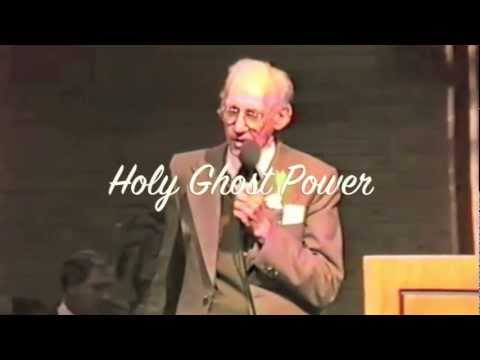 86 year old Tommy Evans - Preaching