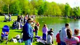 preview picture of video 'Watch the water boil at the Conneaut, OH youth trout derby'