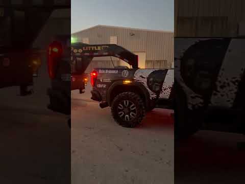 Stuntin or Shitin? #teamoutlaw @jtxforged @DoolittleTrailers