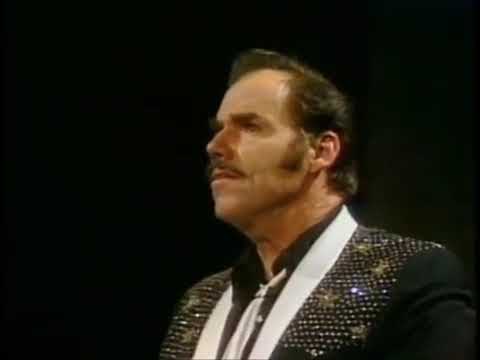 Slim Whitman  - - -  Una Paloma Blanca - - -   Bill Tush Show