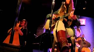 MEG BAIRD w/MARY LATTIMORE (om harp) -- "STARS CLIMB UP THE VINE"