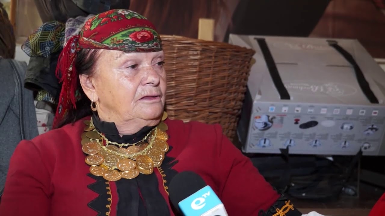 Космическата Валя: Майка ми ме изпрати за певица с клетвата "Мравка да ти влачи голямото парче.."
