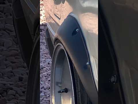 Butchering some fender flares on my Toyota Corolla #te72 #ae86 #ke70