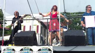 preview picture of video 'Deni Bonet at the Rosendale Street Festival July 21, 2012'