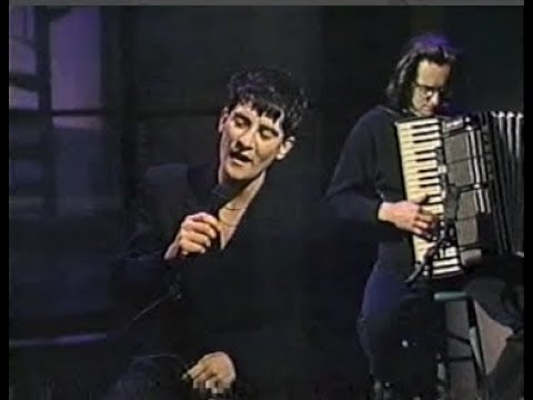 k.d. lang, "So In Love" on Letterman, November 23, 1990