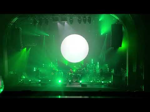 Brit Floyd - Welcome to the Machine