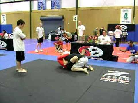 Justin Symanietz 205 lb prelim Grapple America 2011