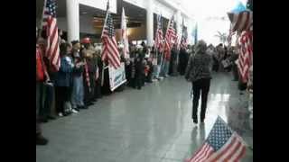 preview picture of video 'Middle Country welcomes home a hero'