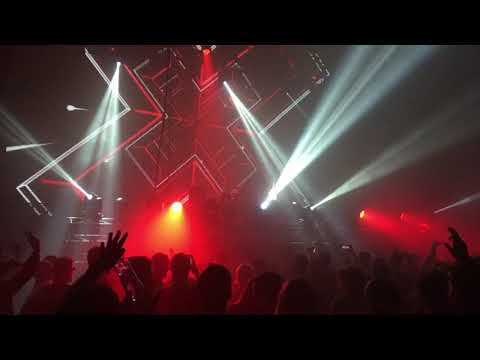 michael demos & olga yo-yo - chris schweizer & heatbeat - venom (extendet mix)