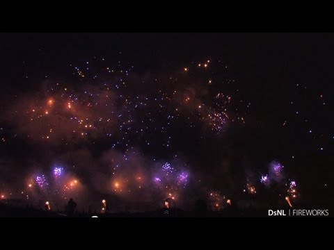 [ HD ] Int. Fireworks Competition Hannover | 25-05-13 | Grupe Luso Pirotecnia | DsNL fireworks