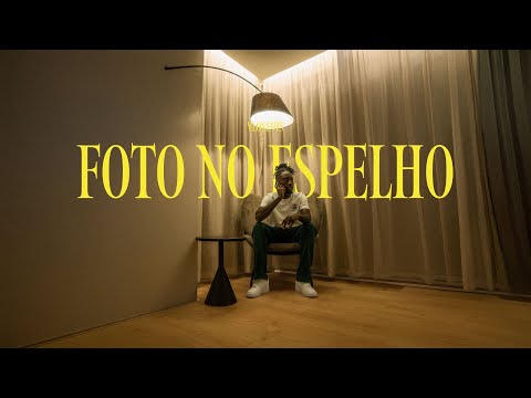 VLONE975 - FOTO NO ESPELHO