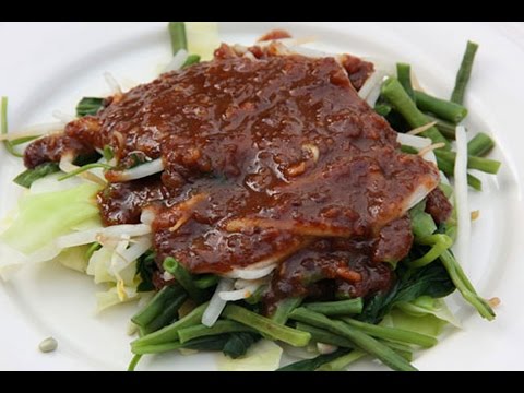 "Receta de Petjel" "Plato de Ensalada de Java" "Las Verduras Frescas con Sambal de Maní"