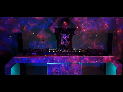 Dj Quicksilver @ home for  Vi Elsker 90's Festival X-Mas Edition 2020