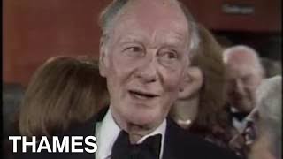 British acting legend | Sir John Gielgud interview | Chariots of fire | Film Premier | 1981 video