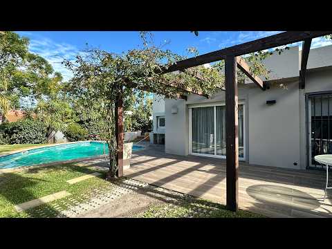 Video de YouTube - Casa en Venta de 4 dormitorios con Piscina y Jardín en Carrasco, Montevideo
