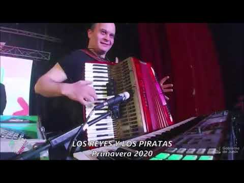 Los Chicos Piratas y Los Reyes del Cuarteto - Hay onda cuartetera/Tengo que encontrar un amor (vivo)