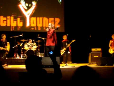 Still Youngz - Terjebak Part 2 @ Konsert Gegaran Singapura 2009
