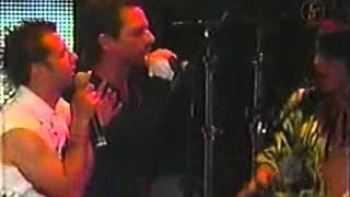 Alejandra Guzman y Kabah-Al pasar (en vivo)