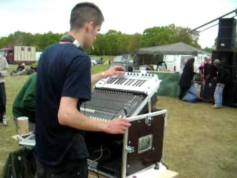 live teknival 2009 timballmastaz sur le mur des d-nya-p