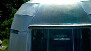 preview picture of video '56 Airstream whale back le tour'