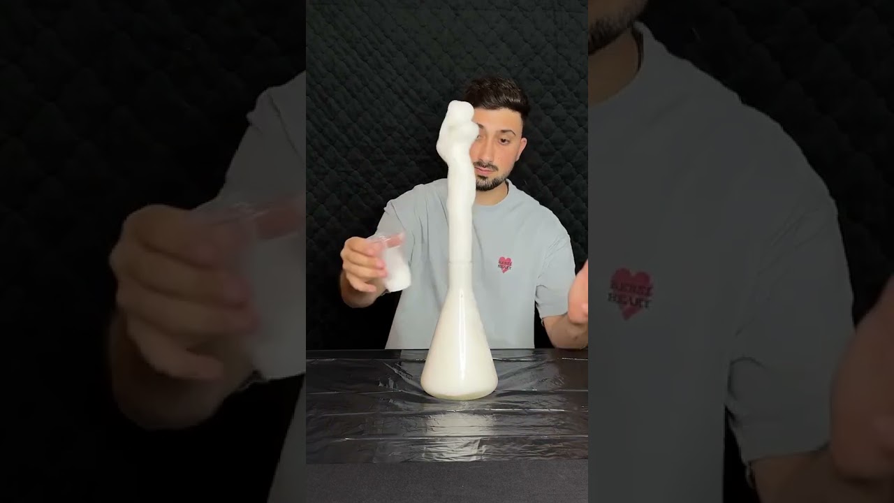 Remixing the Baking Soda + Vinegar Experiment #shorts