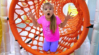 Download lagu Diana and Roma visit the Dinosaur park & Museum of Illusions mp3 Download lagu Diana and Roma visit the Dinosaur park & Museum of Illusions mp3